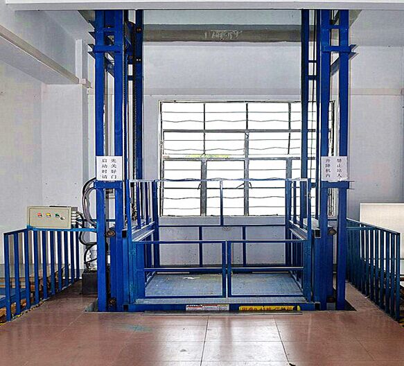 導(dǎo)軌式升降平臺(圖1) 20201012093848862.jpg